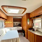 Mary - Duza Przyczepa Z Przedsionkiem Camping *