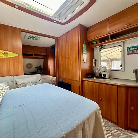 Mary - Duza Przyczepa Z Przedsionkiem *