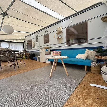 Mary - Duza Przyczepa Z Przedsionkiem