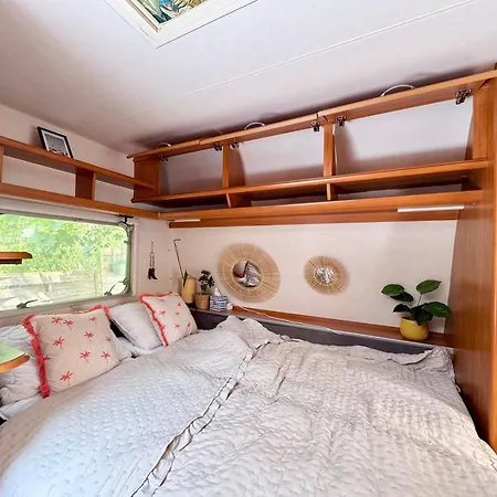 Camping Mary - Przyczepa Z Przedsionkiem I Tarasem *