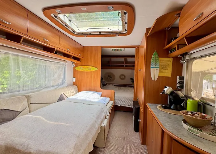 Mary - Duza Przyczepa Z Przedsionkiem 营地 Chałupy